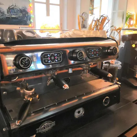 Le Victoria 3*